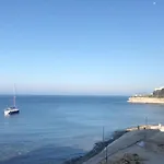 Serenity Sea-view Maisonette Apartment Marsalforn