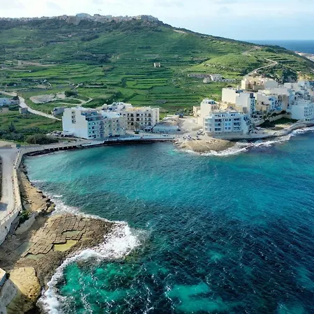 Serenity Sea-view Maisonette Daire *