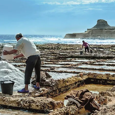 Serenity Sea-view Maisonette Apartmán Marsalforn