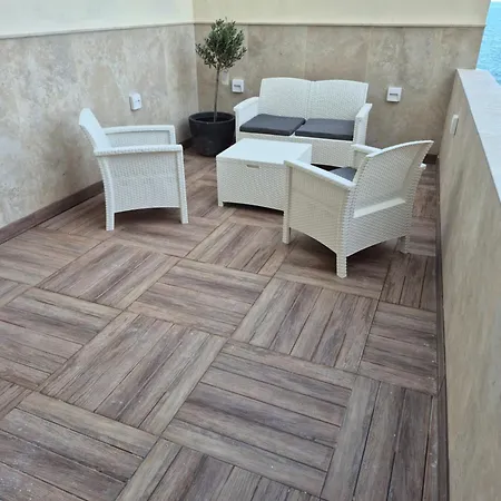 Daire Serenity Sea-view Maisonette